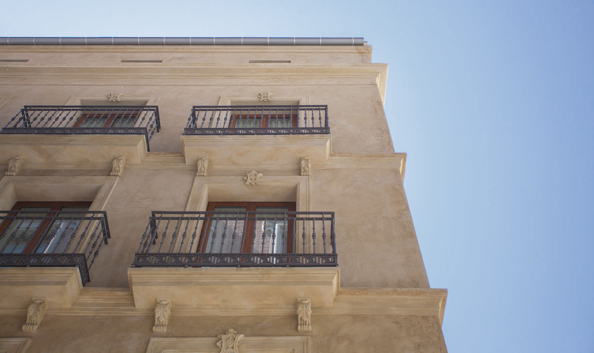 EDIFICIO POUET
