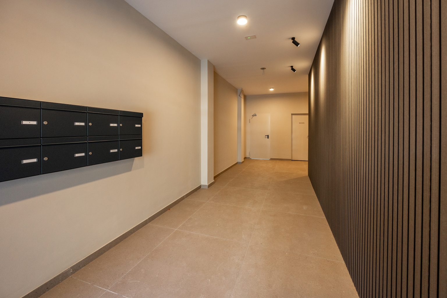 EDIFICIO GVA14